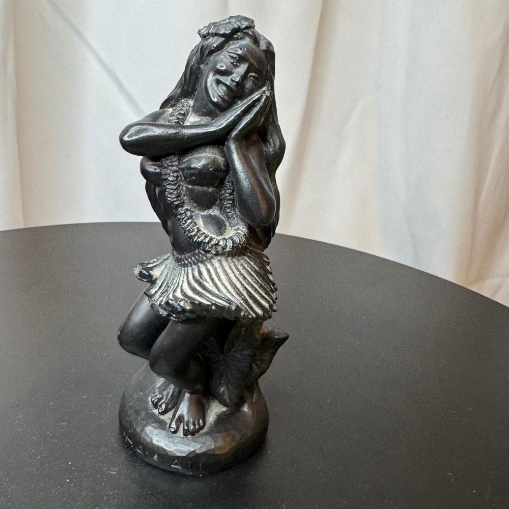 Vingate‎ Carved HP Original Hula Girl Statue Souvenir Made in Hawaii Hula Dancer